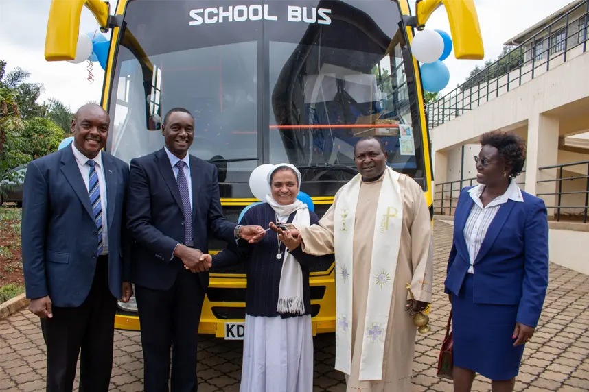 I&M Foundation Donates a School Bus to St. Ann Suresh Raja Girls High School