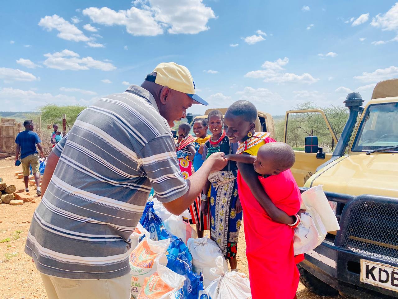 I&M Foundation team reached the last mile manyatta in the relief food distribution in Samburu